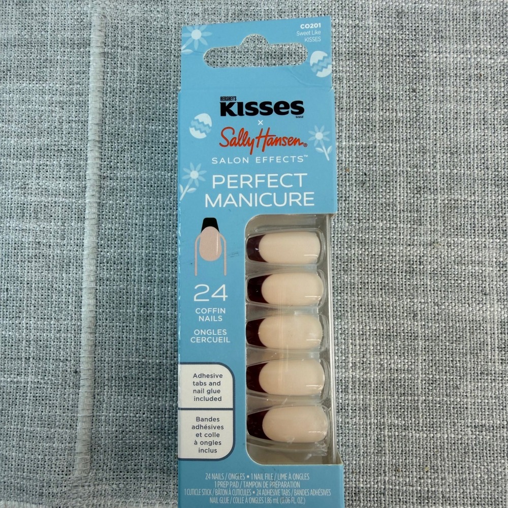 Sally Hansen Salon Effects Perfect Manicure Press On nails Kisses Coffin